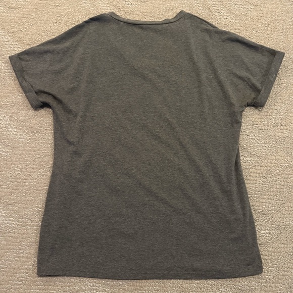 Gray Goose Bumps Graphic Tee - Picture 3 of 6